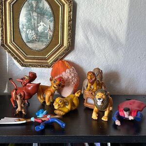 Disney small mini toy bundle lion king tomon and pumba Superman onward